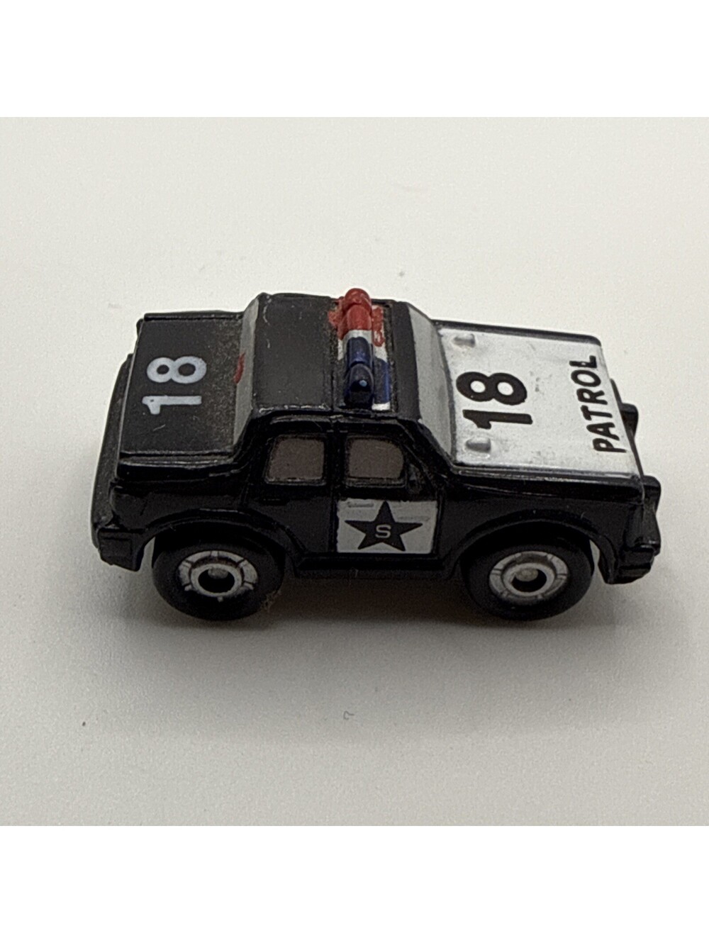 1989 Funrise Micro Action Magnifiers Police Car #18 black and white (Capri)